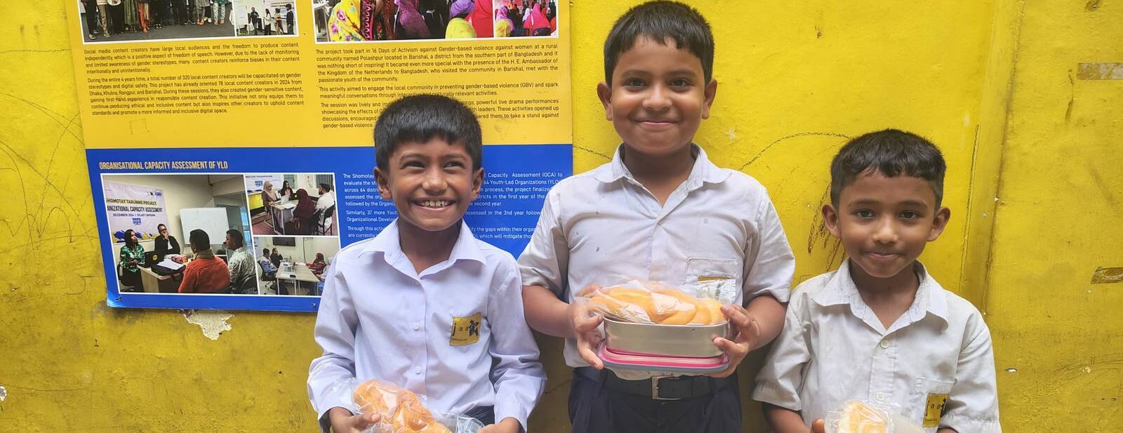 Fundraise for JAAGO Foundation Korail School